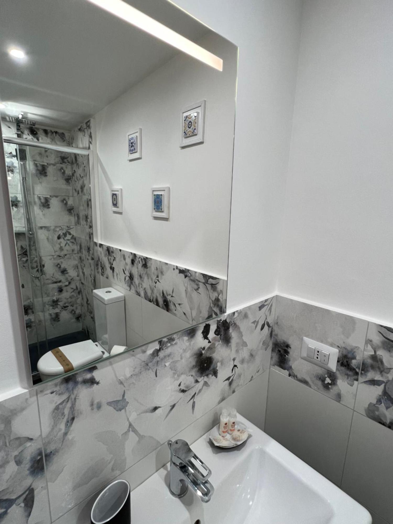 カターニア B＆B　ドラリーチェ Bed & Breakfast エクステリア 写真