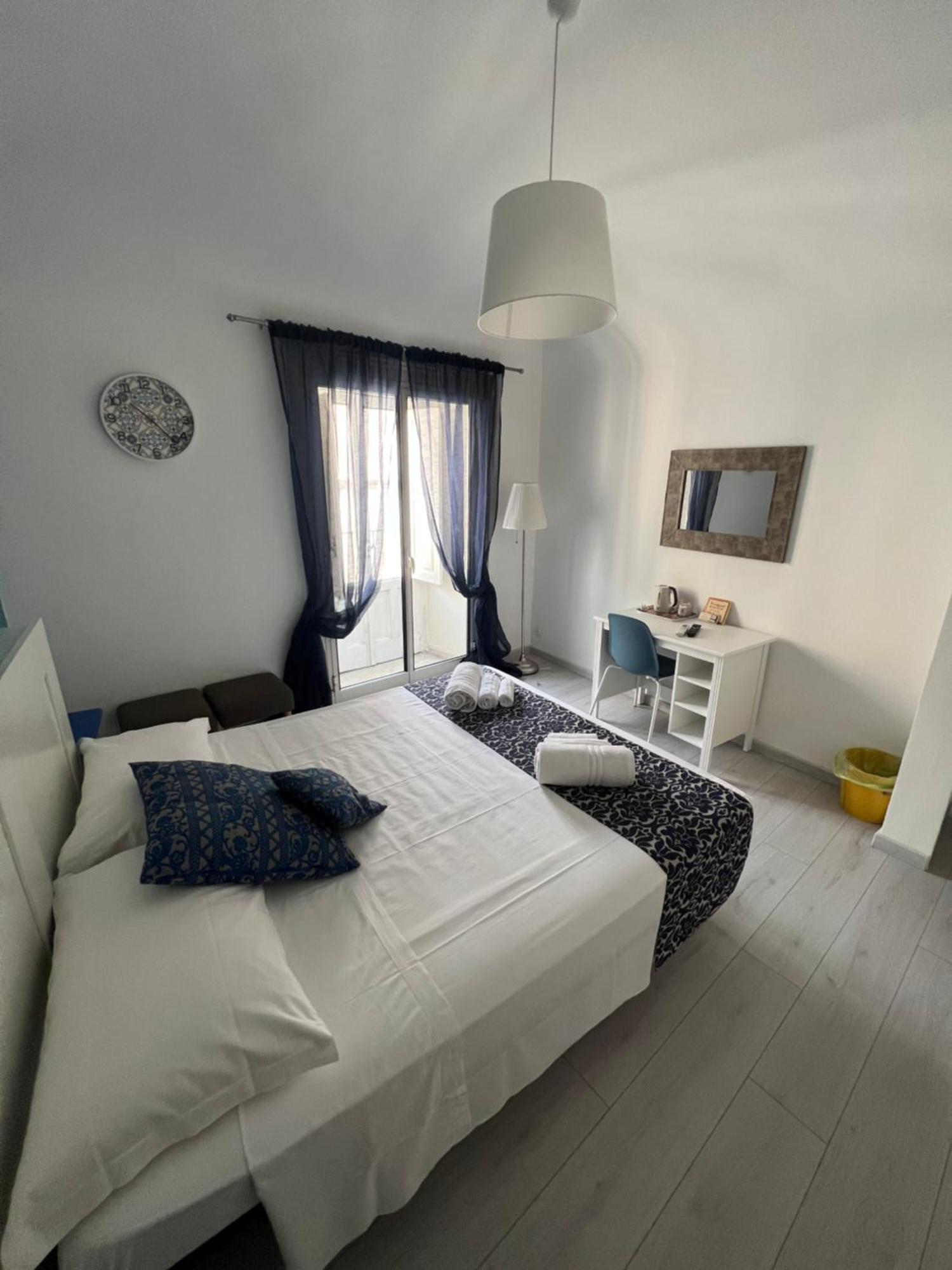 カターニア B＆B　ドラリーチェ Bed & Breakfast エクステリア 写真