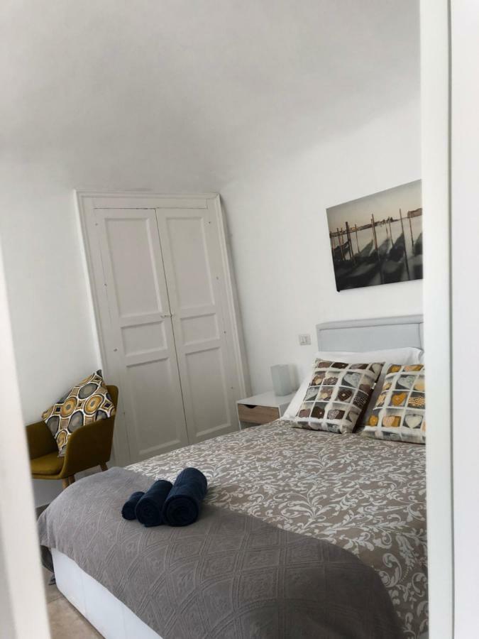 カターニア B＆B　ドラリーチェ Bed & Breakfast エクステリア 写真